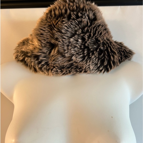 HERBALIFE NUTRITION POLYESTER & ACRYLIC FAUX FUR INFINITY SCARF O/S - Picture 4 of 7